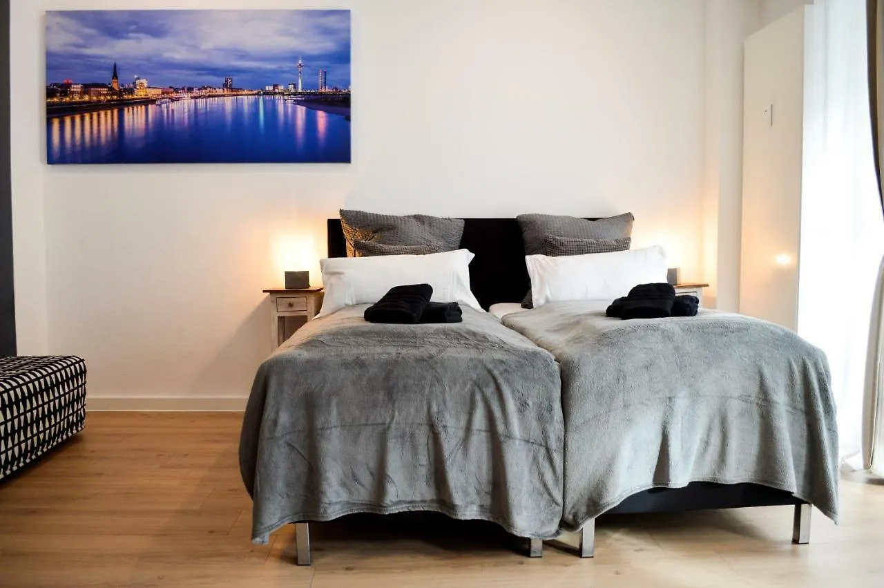 **** Aparthotel Centerapartments Tonhallenstrasse Dusseldorf Germany