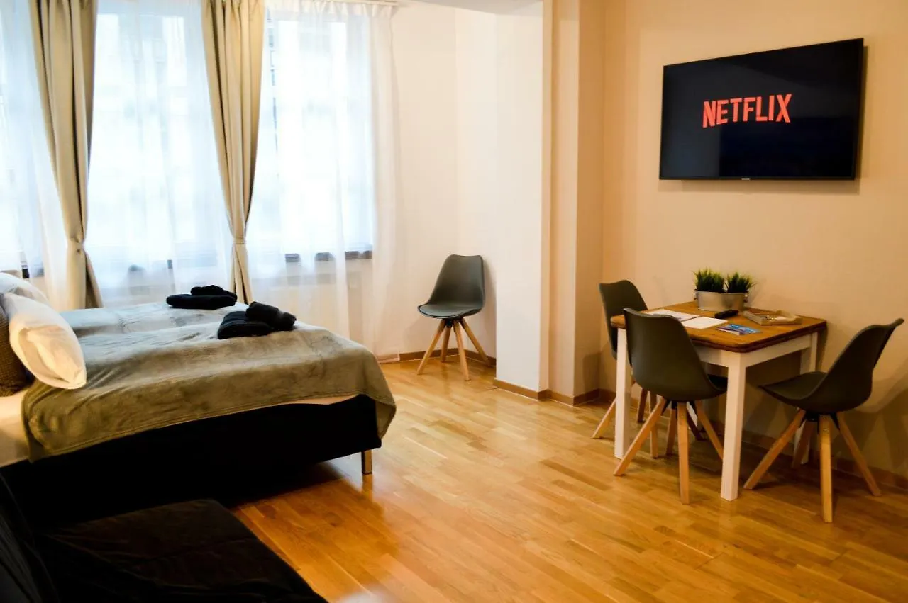 Centerapartments Tonhallenstrasse Dusseldorf 4*,