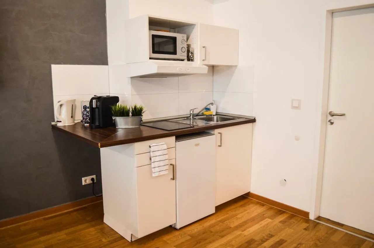 Centerapartments Tonhallenstrasse Dusseldorf 4*,  Germany